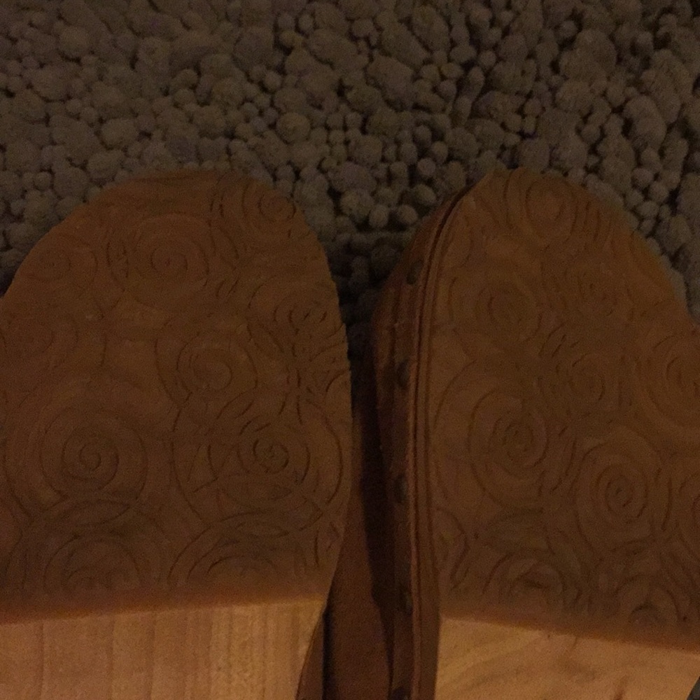 UGG clogs - Picture 7 of 8